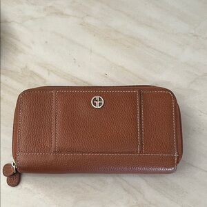 Giani Bernini Brown Leather Zip Wallet Clutch